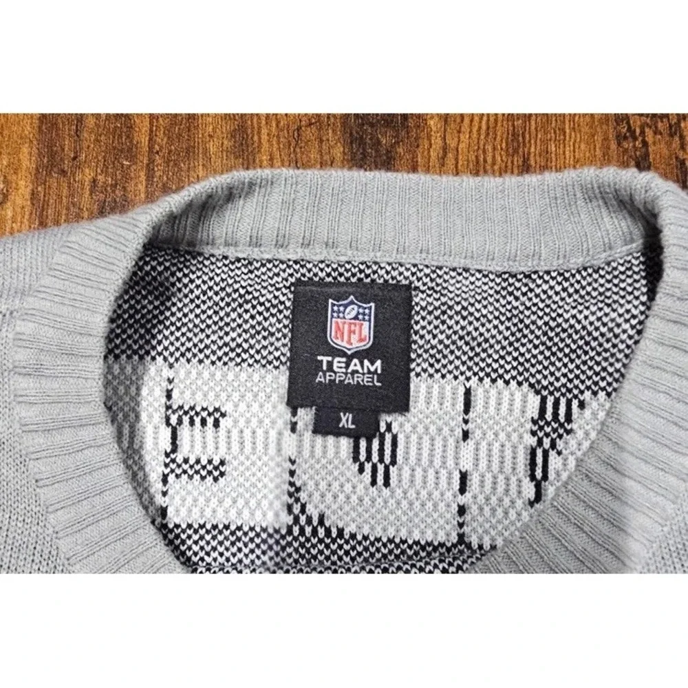 NFL Ugly Sweater Christmas Knit Pullover Las Vegas Raiders XL Working Lights